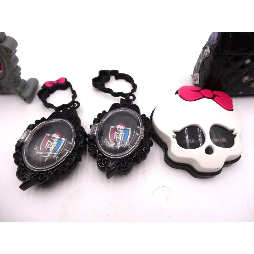 Monster High  MCDonalds Happy Meal Handbag/Purse Pendant Keychain Locket Fortune